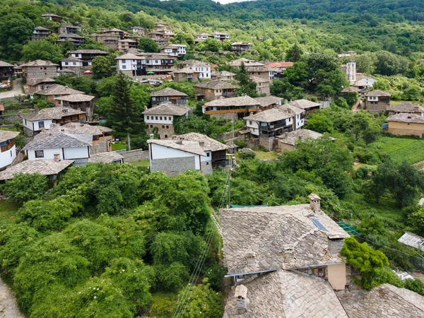 Luchtfoto Van Dorp Kovachevitsa Met Authentieke Negentiende Eeuwse Huizen Regio — Stockfoto