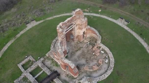 Luchtfoto Van Rode Kerk Ruïnes Van Vroeg Byzantijnse Christelijke Basiliek — Stockvideo