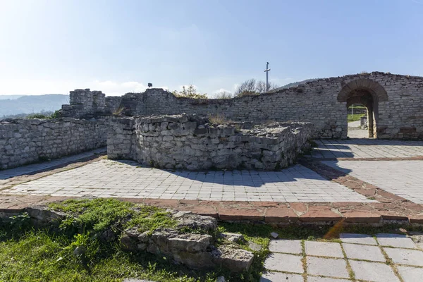 Руины Средневековой Крепости Городе Ловеч Болгария — стоковое фото