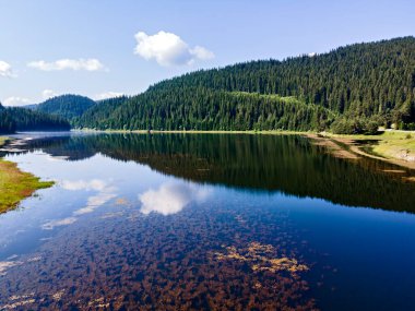 Bulgaristan 'ın Beglika Reservoir, Pazardzhik bölgesinin hava manzarası