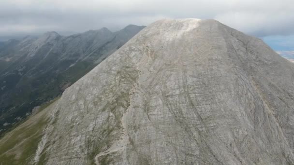 Vista Aérea Vihren Peak Pirin Mountain Bulgária — Vídeo de Stock