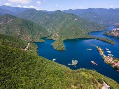 Vacha (Antonivanovtsi) Reservoir, Rodop Dağları, Filibe Bölgesi, Bulgaristan
