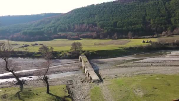 Forntida Romersk Bro Nära Byn Nenkovo Vid Rhodope Bergen Kardzhali — Stockvideo