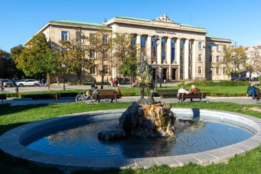 RUSE, BULGARIA -NOVEMBER 2, 2020: Bulgaristan 'ın Ruse kentinde Adliye Binası