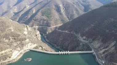 Bulgaristan 'ın Vacha Barajı (Antonivanovtsi) Barajı, Rodop Dağları, Filibe Bölgesi
