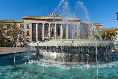 RUSE, BULGARIA -NOVEMBER 2, 2020: Bulgaristan 'ın Ruse kentinde Adliye Binası