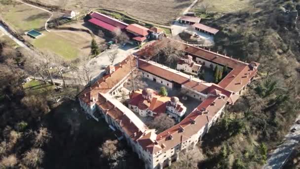 Vista Aérea Del Monasterio Medieval Bachkovo Dormición Madre Dios Bulgaria — Vídeos de Stock