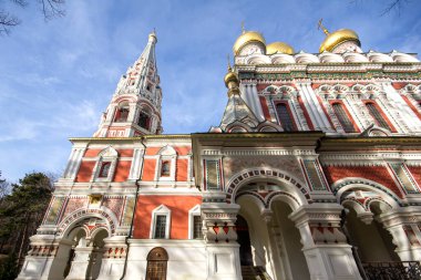 Bulgaristan 'ın Stara Zagora bölgesindeki Shipka kasabasındaki Rus kilisesi olarak bilinen Shipka Manastırı Kutsal Doğuş