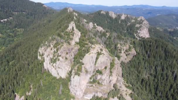 Veduta Aerea Roccia Rossa Alle Montagne Rodopi Regione Smolyan Bulgaria — Video Stock