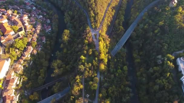 Bulgaristan Veliko Tarnovo Kentinin Şaşırtıcı Hava Manzarası — Stok video