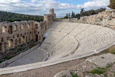 Atina, Attica, Yunanistan Akropolünde Kahraman Atticus Odeonu