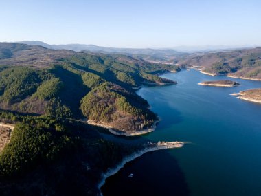 Topolnitsa Barajı 'nın hava manzarası, Sredna Gora Dağı, Bulgaristan