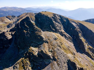 Malyovitsa zirvesinin havadan görünüşü, Rila Dağı, Bulgaristan