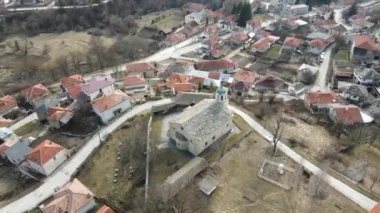 Bulgaristan 'ın Smolyan Bölgesi' nin Hvoyna Köyü 'nün hava manzarası