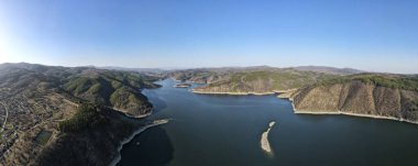Topolnitsa rezervuarının hava manzarası, Sredna Gora Dağı, Bulgaristan