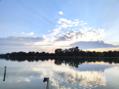 Bulgaristan 'ın Filibe kentindeki Kürek Yeri' nin şaşırtıcı Gün batımı manzarası