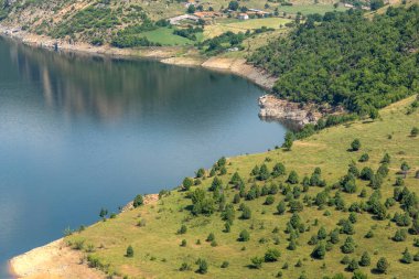 Bulgaristan 'ın Arda Nehri kıvrımlı ve Kardzhali Barajı' nın inanılmaz manzarası