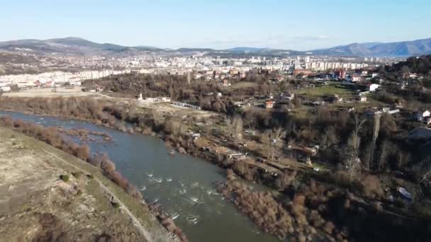 Αεροφωτογραφία Της Πόλης Καρντζάλι Και Του Ποταμού Άρδα Βουλγαρία — Αρχείο Βίντεο