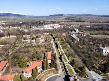 Bulgaristan 'ın Filibe Bölgesi Hisarya kentinin hava manzarası