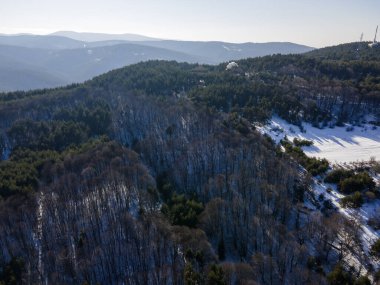 Bulgaristan 'ın Filibe Bölgesi, Rodos Dağı' ndaki Koprivkite bölgesinin havadan görüntüsü