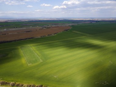 Bulgaristan 'ın Filibe Bölgesi Parvomay kasabası yakınlarındaki Yukarı Trakya Ovası' nın hava manzarası