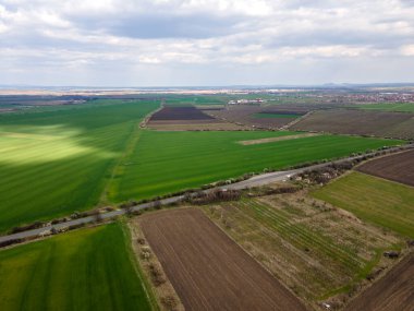 Bulgaristan 'ın Filibe Bölgesi Parvomay kasabası yakınlarındaki Yukarı Trakya Ovası' nın hava manzarası