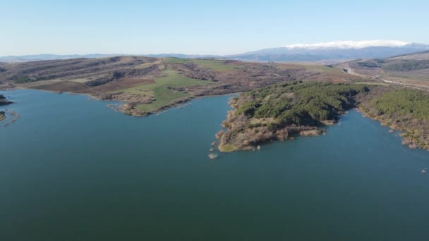 Vista Aérea Del Embalse Dyakovo Región Kyustendil Bulgaria — Vídeo de stock