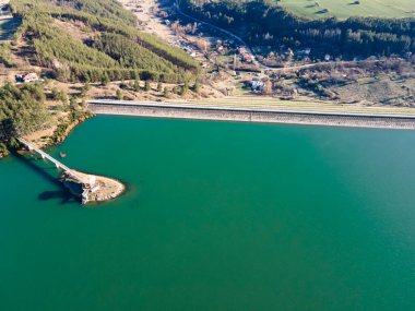 Bulgaristan 'ın Dyakovo Reservoir, Kyustendil Bölgesinin hava manzarası