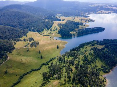 Bulgaristan 'ın Smolyan Bölgesi, Dospat Reservoir hava manzarası