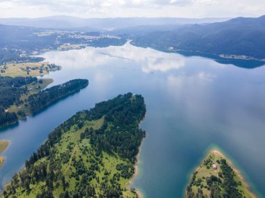 Bulgaristan 'ın Smolyan Bölgesi, Dospat Reservoir hava manzarası