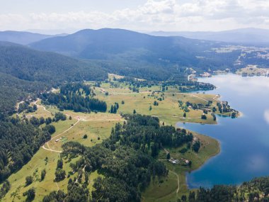 Bulgaristan 'ın Smolyan Bölgesi, Dospat Reservoir hava manzarası