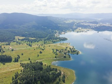 Bulgaristan 'ın Smolyan Bölgesi, Dospat Reservoir hava manzarası