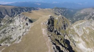 Malyovitsa zirvesinin havadan görünüşü, Rila Dağı, Bulgaristan