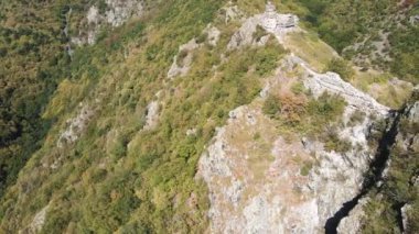 Bulgaristan 'ın Anevsko Kalesi, Sopot, Filibe Bölgesi harabelerinin hava manzarası