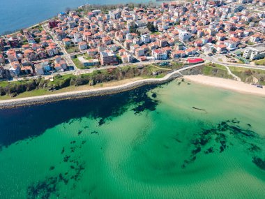 Bulgaristan 'ın Burgaz Bölgesi' ndeki Primorsko kasabasının şaşırtıcı hava manzarası