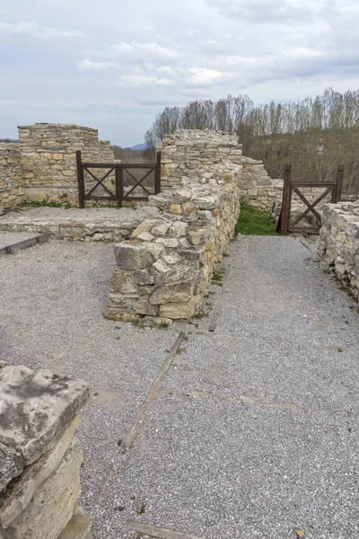 ブルガリア ヴラツァ州メズドラ町のカレト要塞跡 — ストック写真