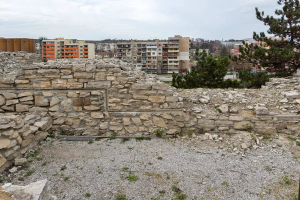 Ερείπια Του Οχυρού Kaleto Στην Πόλη Mezdra Vratsa Region Βουλγαρία — Φωτογραφία Αρχείου