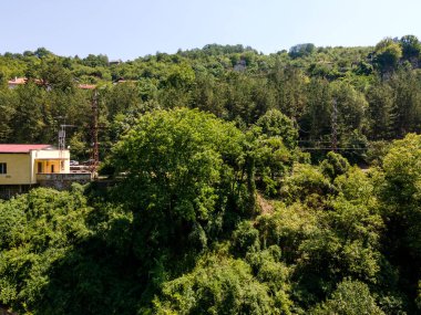 Bulgaristan 'ın Zasele kasabası yakınlarındaki Balkan Dağları, Iskar Nehri Boğazı' nın hava manzarası