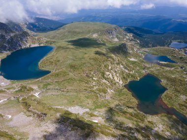 Yedi Rila Gölü, Rila Dağı, Bulgaristan 'ın şaşırtıcı hava manzarası