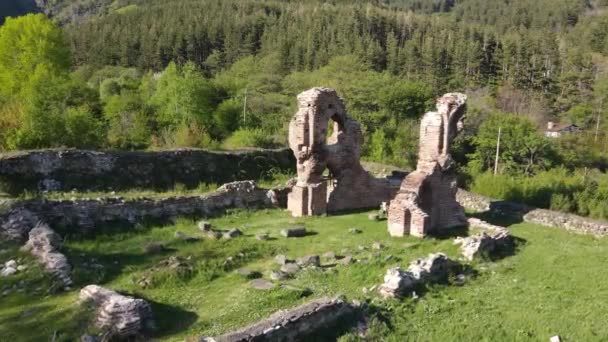 Widok Lotu Ptaka Bazylikę Elenska Ruiny Wczesnobizantyjskiego Kościoła Chrześcijańskiego Pobliżu — Wideo stockowe