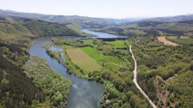 Topolnitsa Barajı 'nın hava manzarası, Sredna Gora Dağı, Bulgaristan