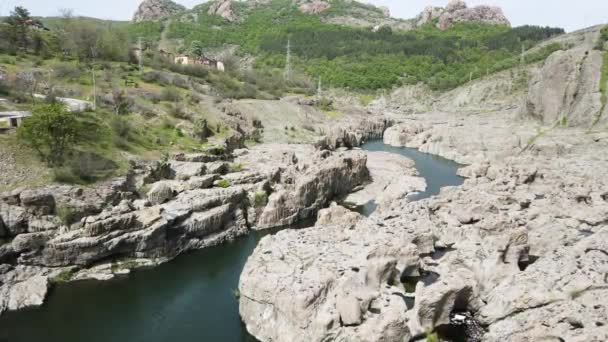 Vista Aérea Sheytan Dere Rio Shaitan Canyon Sob Barragem Studen — Vídeo de Stock