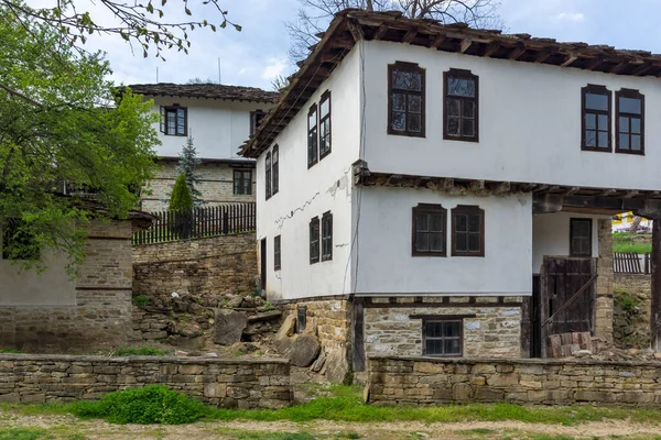 Rue Typique Vieilles Maisons Village Historique Bozhentsi Région Gabrovo Bulgarie — Photo