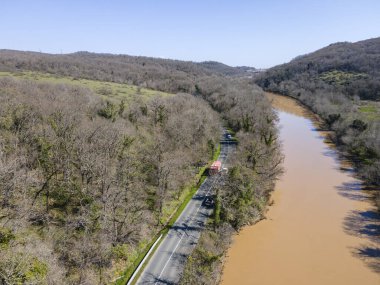 Bulgaristan 'ın Burgaz Bölgesi Arkutino bölgesindeki Ropotamo nehrinin hava manzarası