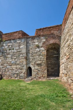 Bulgaristan 'ın Vidin kentindeki Tuna Nehri kıyısındaki Ortaçağ Baba Vida Kalesi