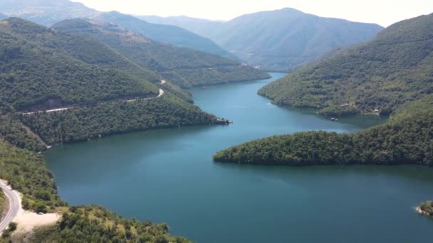 Vista Aérea Del Embalse Vacha Antonivanovtsi Montañas Rhodope Región Plovdiv — Vídeos de Stock