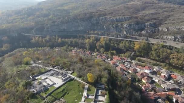 Légi Kilátás Romjai Középkori Erőd Város Lovech Bulgária — Stock videók