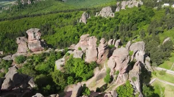 Vista Aérea Las Rocas Belogradchik Región Vidin Bulgaria — Vídeos de Stock