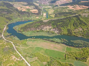 Topolnitsa Barajı 'nın hava manzarası, Sredna Gora Dağı, Bulgaristan