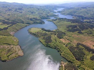 Topolnitsa Barajı 'nın hava manzarası, Sredna Gora Dağı, Bulgaristan